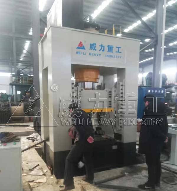 汽車萬向節(jié)軸承座液壓機(jī)